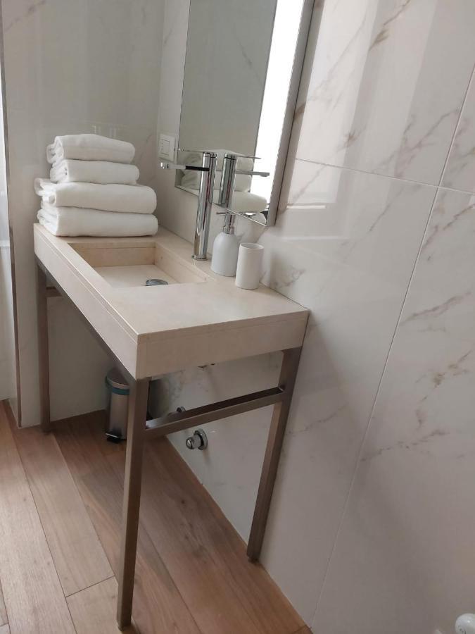 Nj Hotels & Apartments San Pietro All'Orto 6 ミラノ エクステリア 写真
