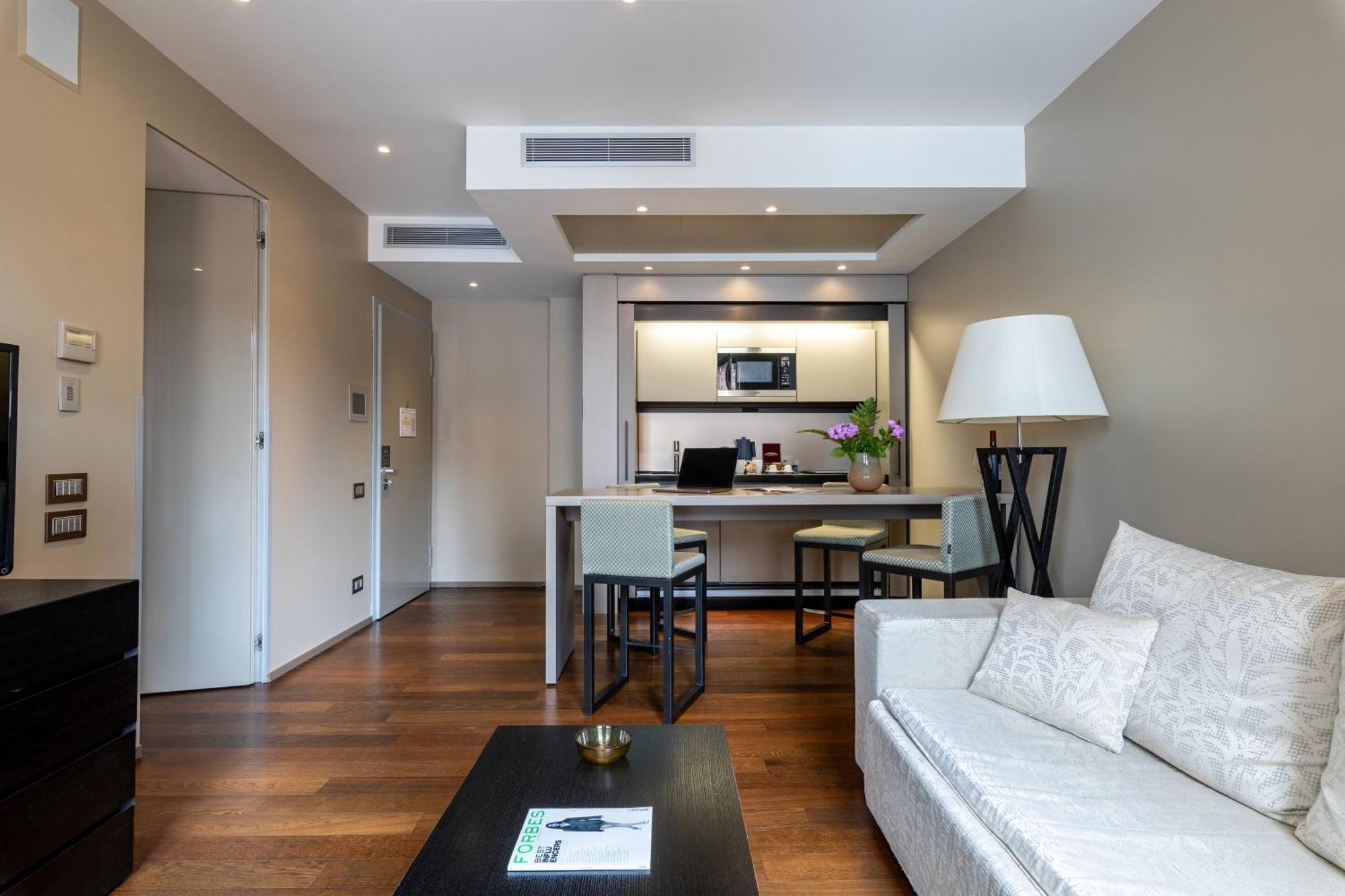 Nj Hotels & Apartments San Pietro All'Orto 6 ミラノ エクステリア 写真