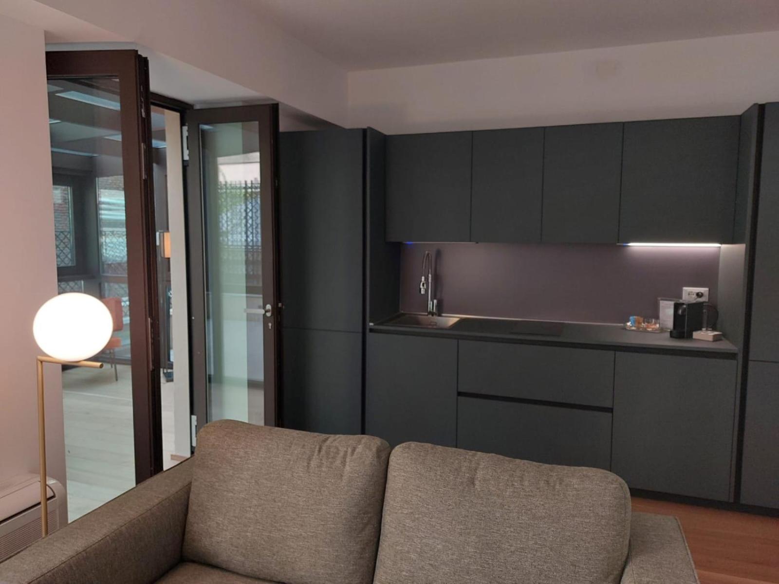 Nj Hotels & Apartments San Pietro All'Orto 6 ミラノ エクステリア 写真