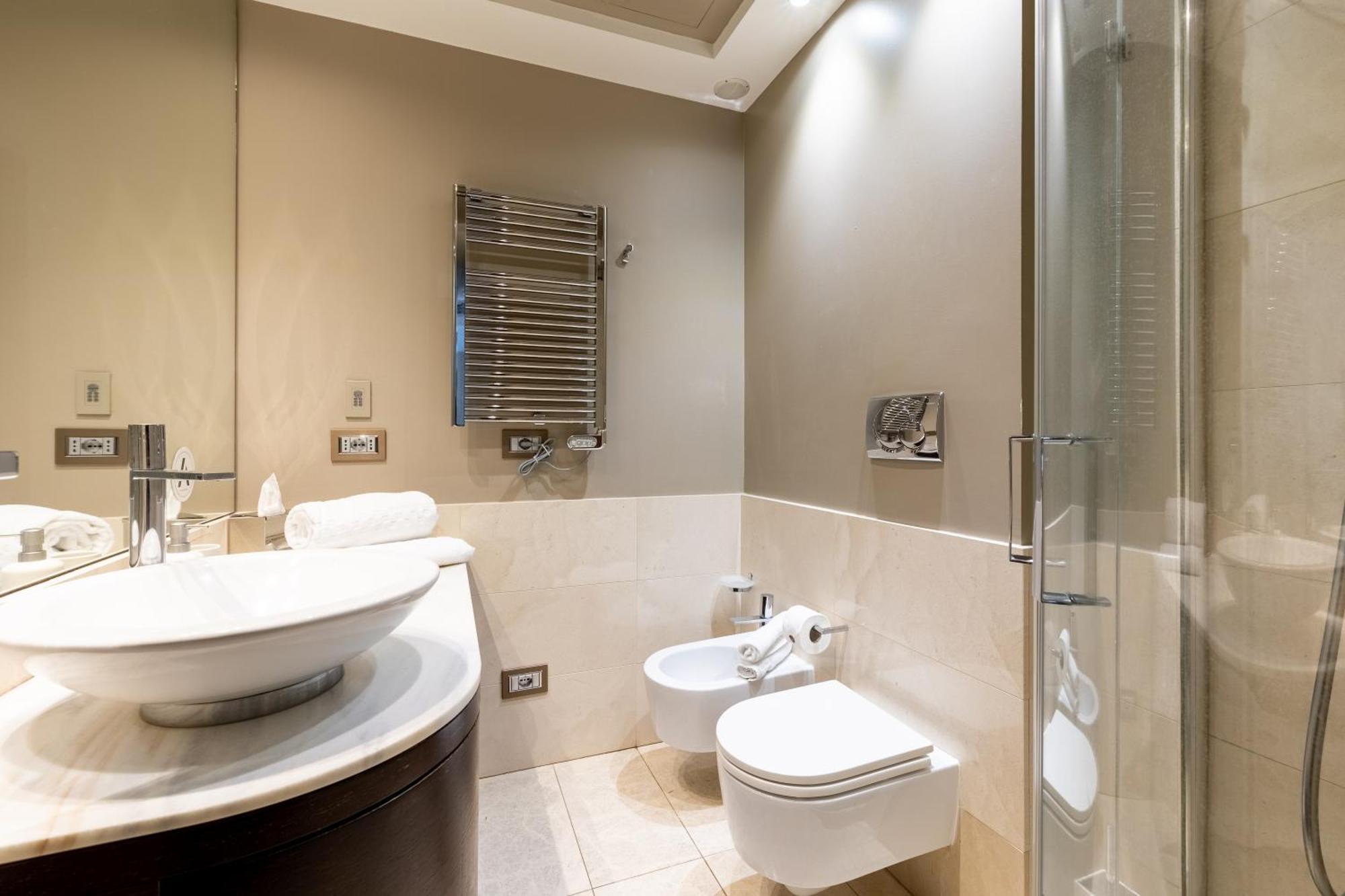 Nj Hotels & Apartments San Pietro All'Orto 6 ミラノ エクステリア 写真