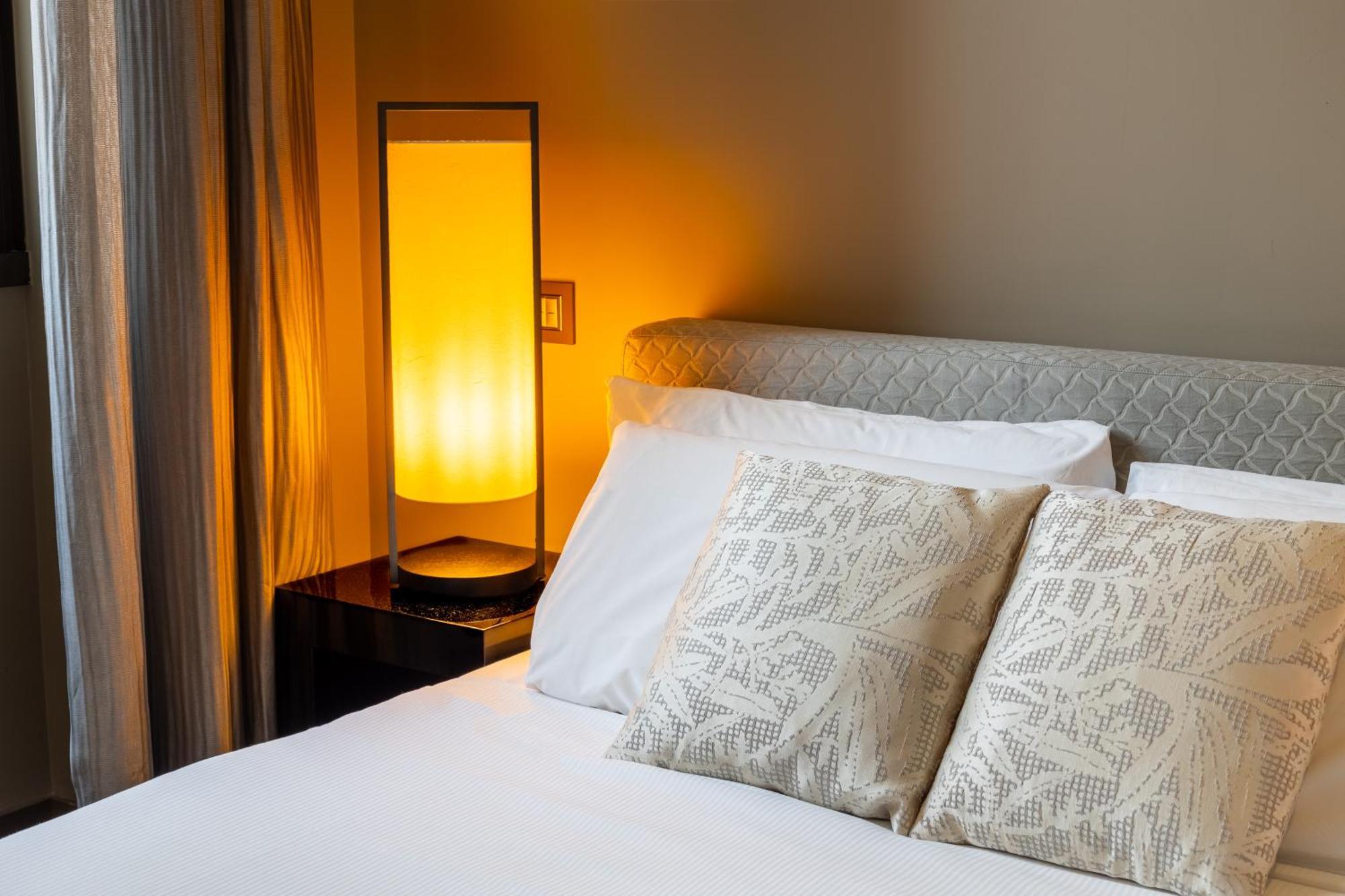 Nj Hotels & Apartments San Pietro All'Orto 6 ミラノ エクステリア 写真